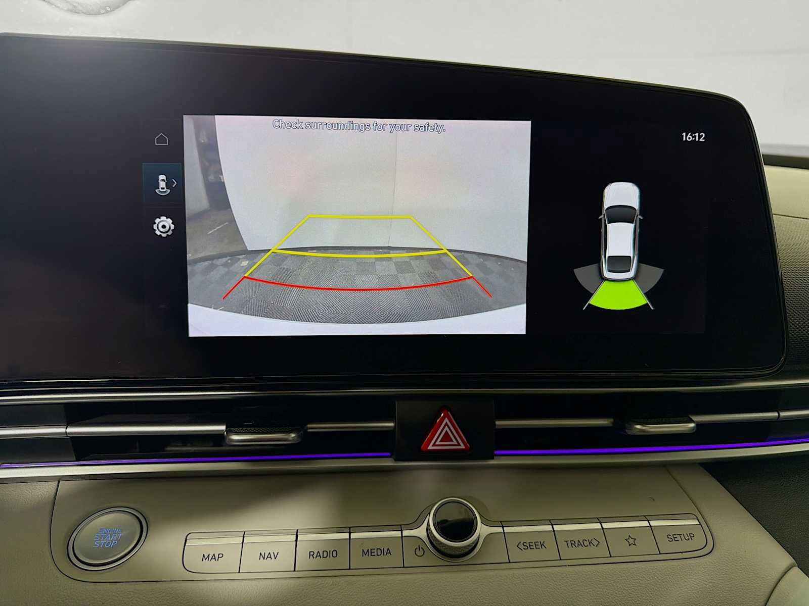 Used 2021 Hyundai Elantra Limited w/ Cargo Package image 12