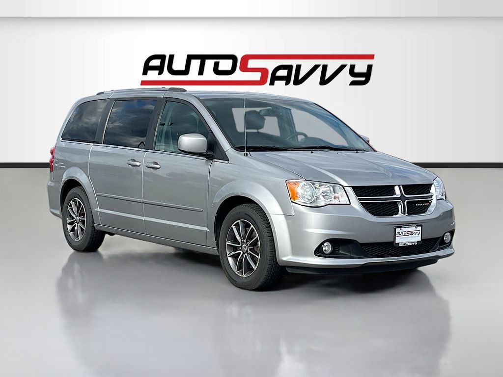 Used 2017 Dodge Grand Caravan SXT FWD image 1