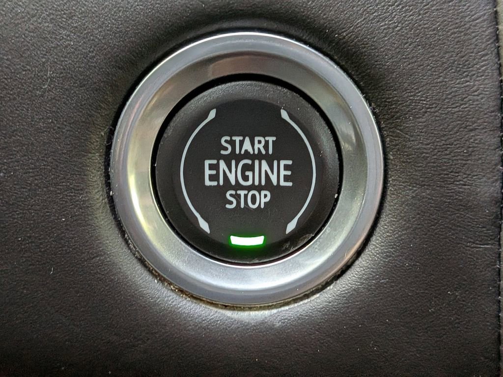 Used 2023 GMC Yukon Denali Ultimate image 32