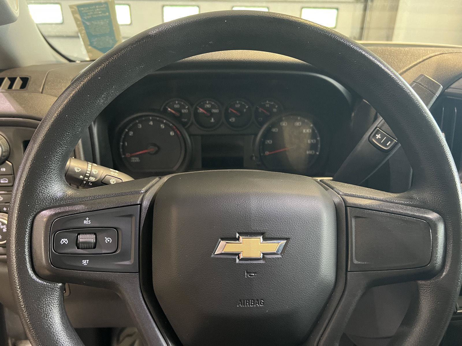 Used 2020 Chevrolet Silverado 1500 W/T w/ WT Value Package AWD/4WD image 15