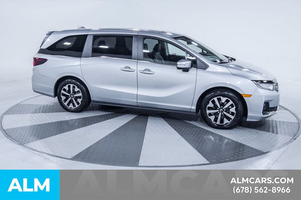 Used 2025 Honda Odyssey EX-L image 13