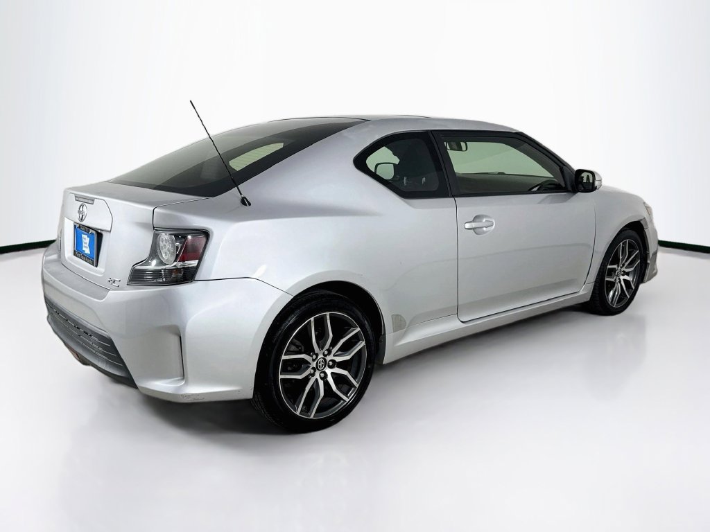 Used 2014 Scion tC FWD image 7