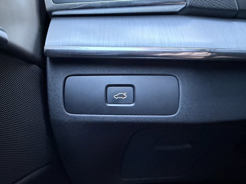 Used 2023 Volvo XC90 B5 Core w/ Protection Package image 27