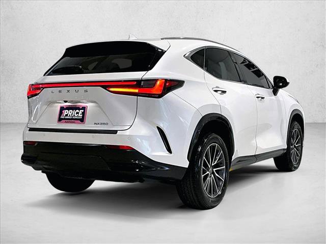 Used 2024 Lexus NX 250 FWD image 2