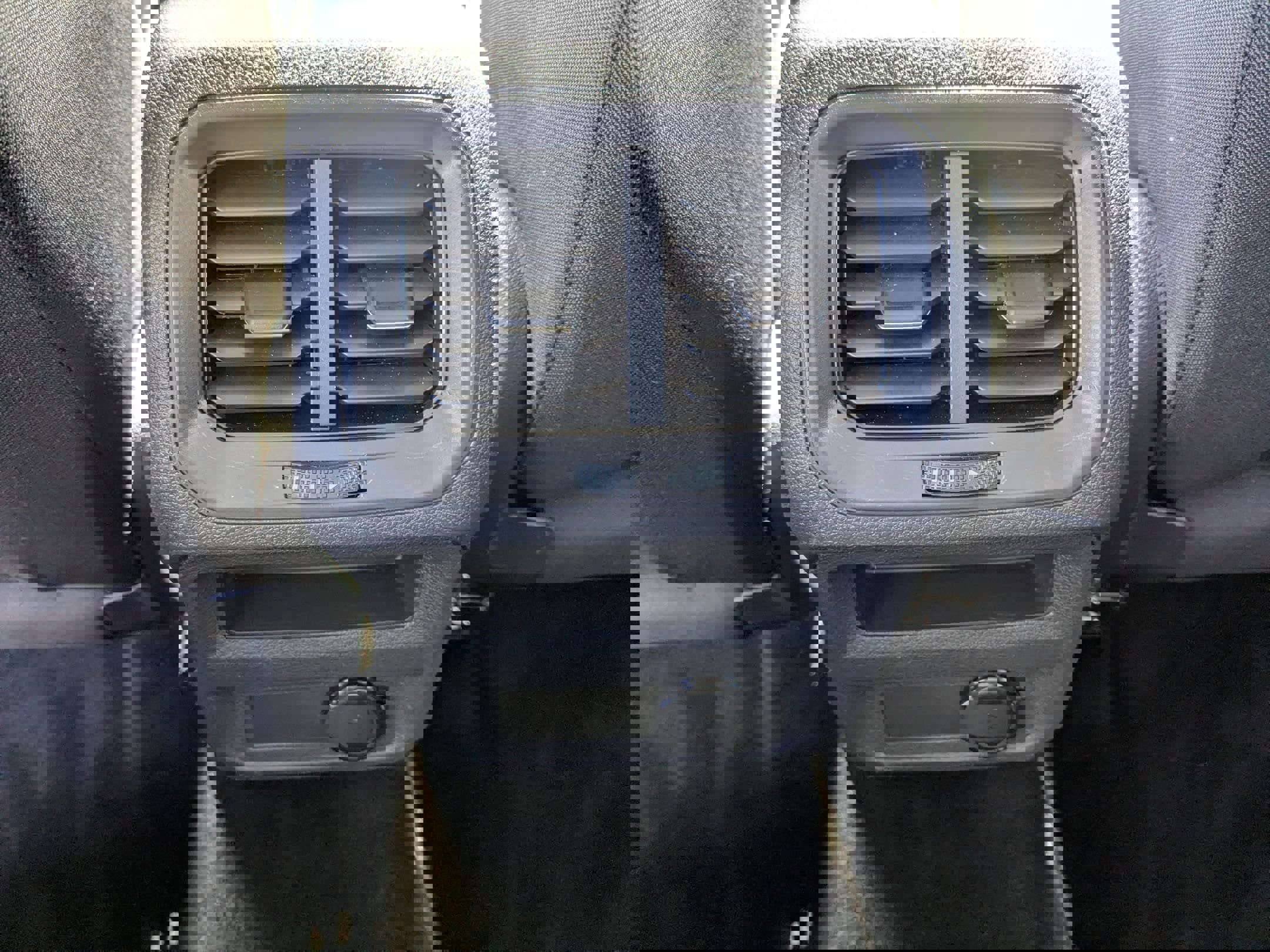 Used 2023 Volkswagen Tiguan S image 22