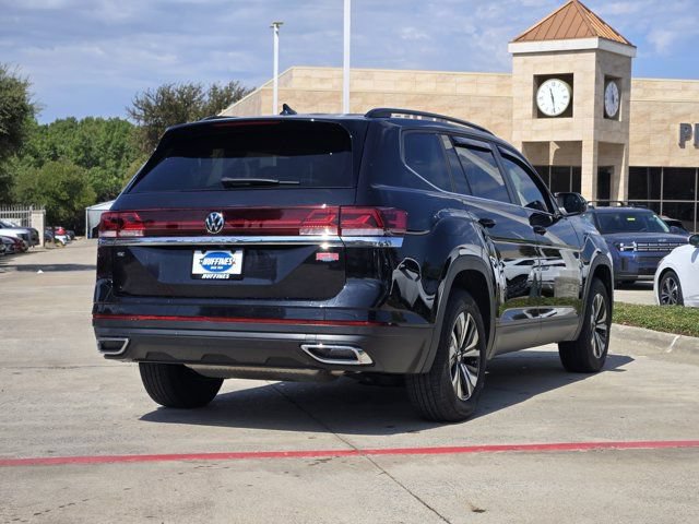 Used 2025 Volkswagen Atlas SE FWD image 8