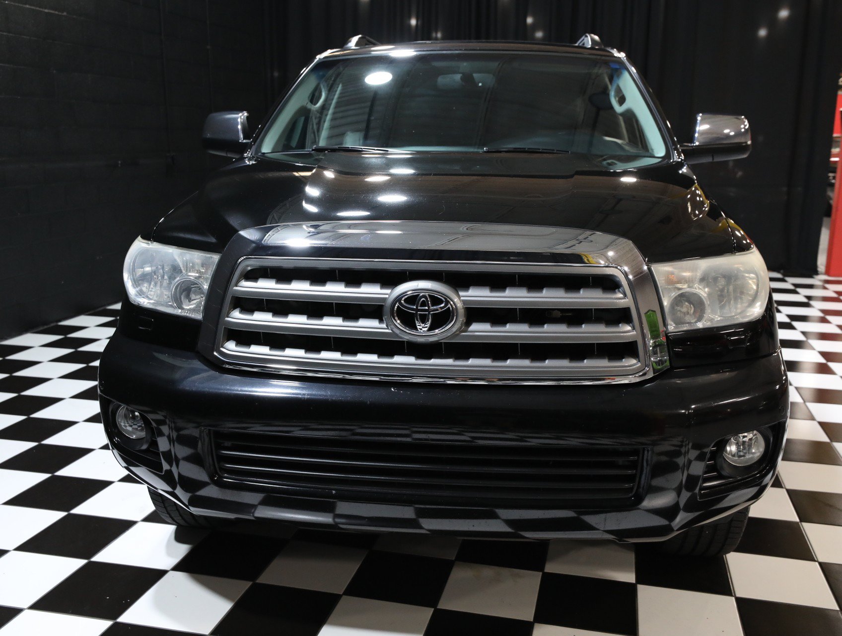 Used 2016 Toyota Sequoia Limited AWD/4WD image 11