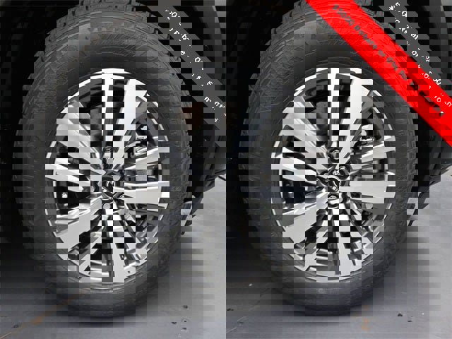 New 2025 Nissan Pathfinder SL image 30