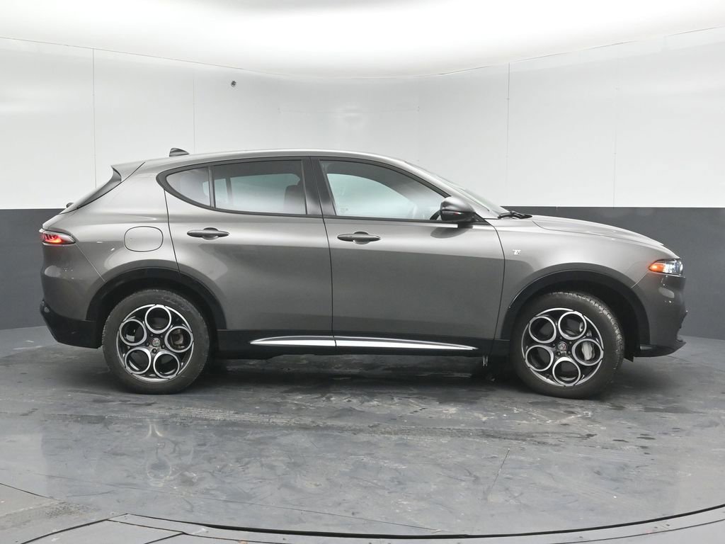Used 2024 Alfa Romeo Tonale Ti image 8