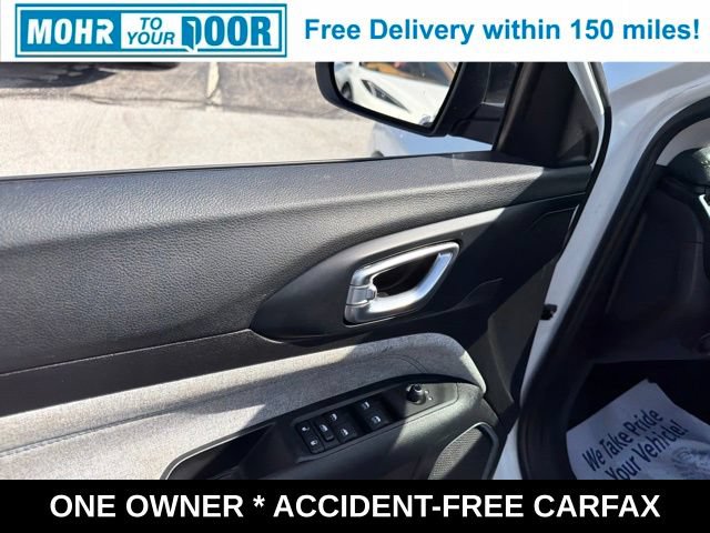 Used 2022 Jeep Compass Latitude FWD image 13