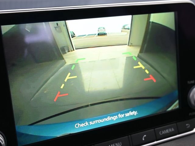 Used 2024 Nissan Sentra SV FWD image 30