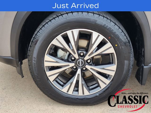 Used 2023 Nissan Rogue SV FWD image 22
