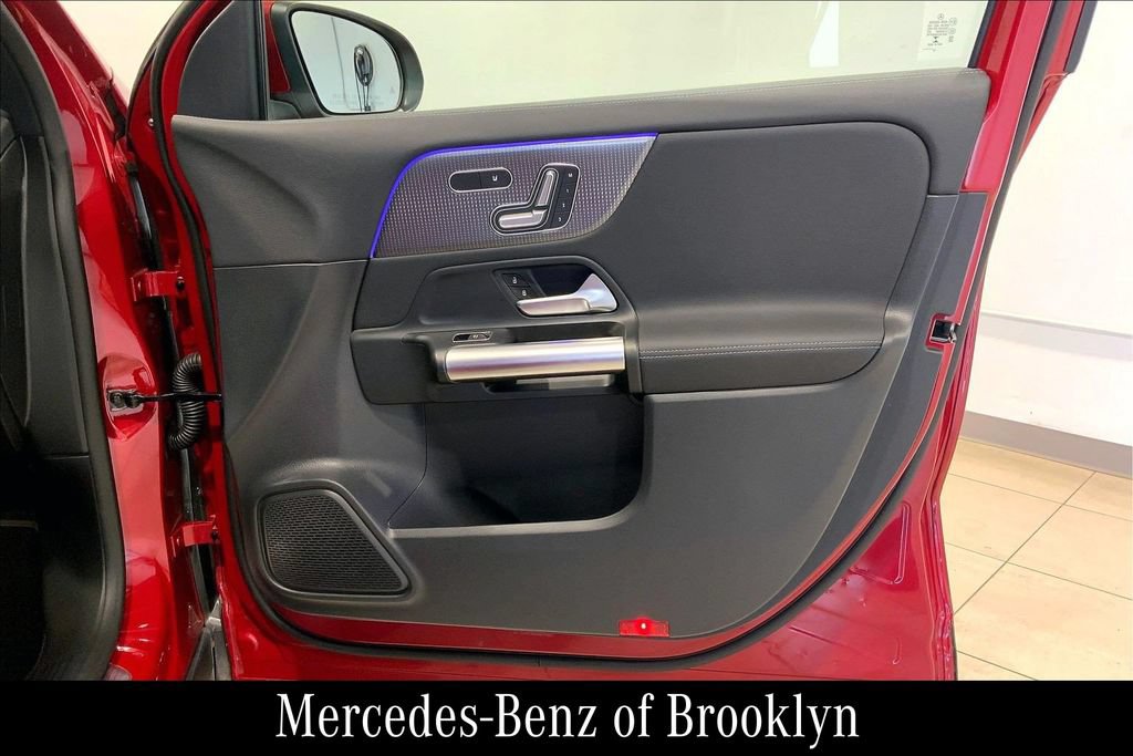Certified 2023 Mercedes-Benz GLA 250 4MATIC image 25