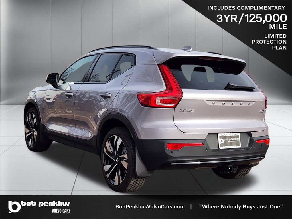 Used 2026 Volvo XC40 B5 Ultra w/ Protection Package Premier image 34
