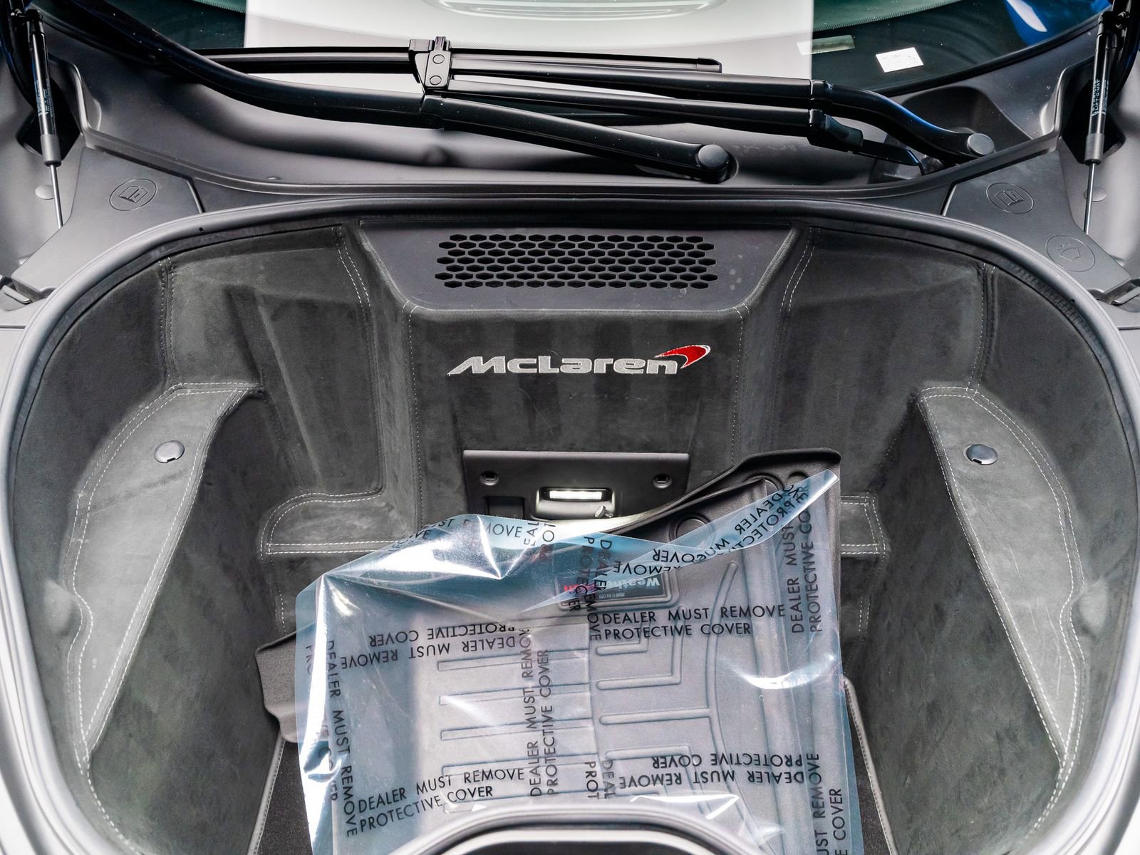 Used 2016 McLaren 570S Coupe RWD image 43