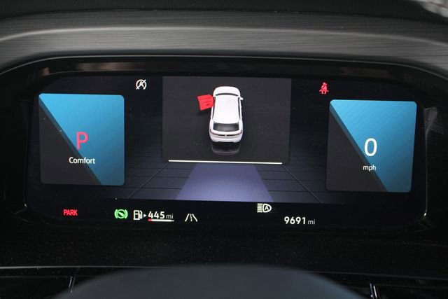 Used 2025 Volkswagen Atlas Cross Sport SE w/ Panoramic Sunroof Package image 16