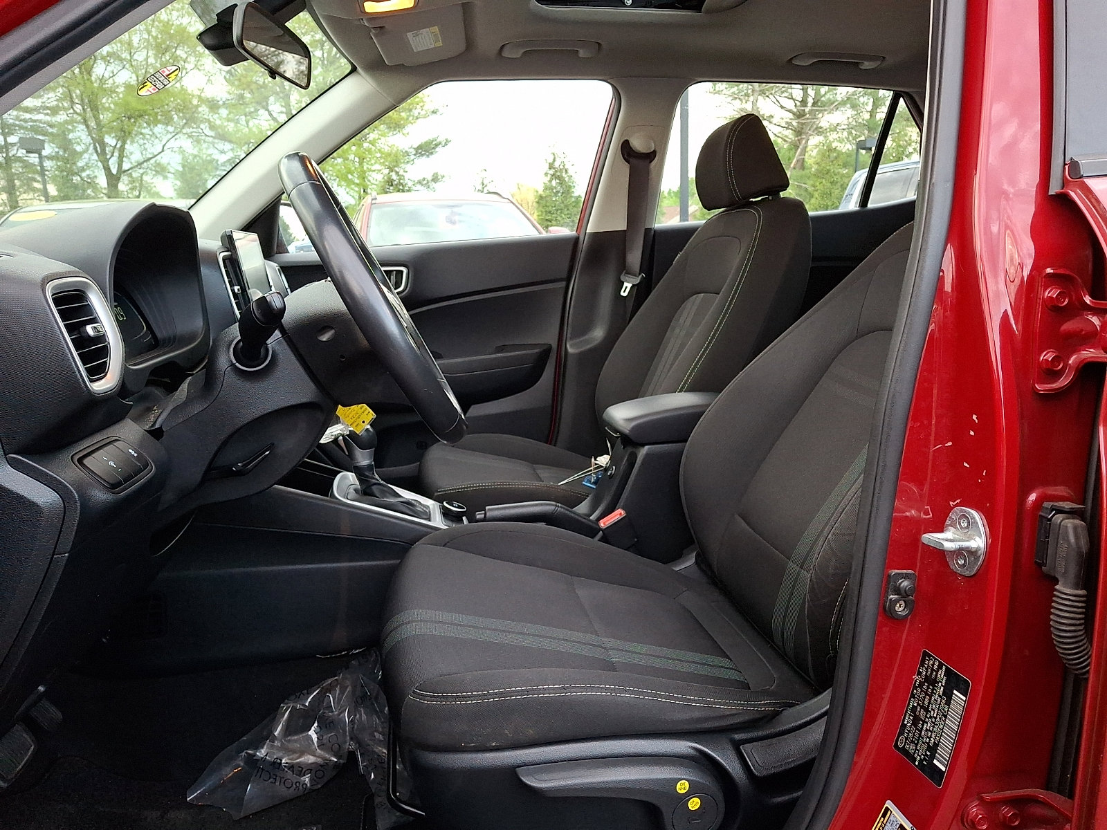 Used 2023 Hyundai Venue SEL FWD image 14