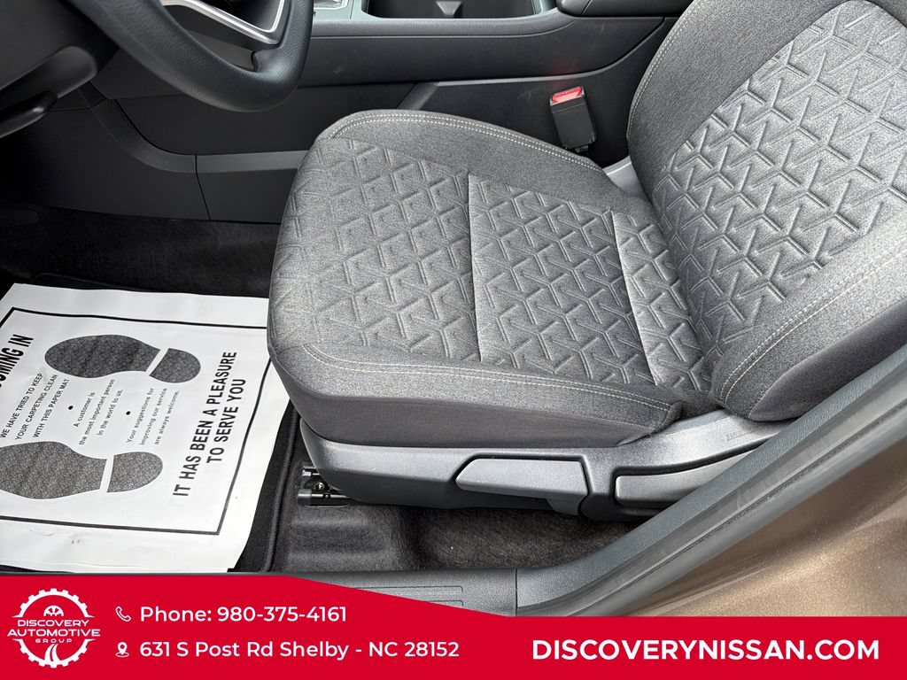 Certified 2026 Nissan Kicks SV w/ Charging Package FWD image 12