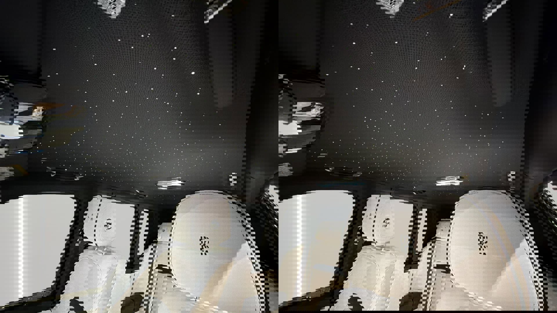 Used 2022 Rolls-Royce Cullinan Black Badge w/ Dark Exterior Package image 37