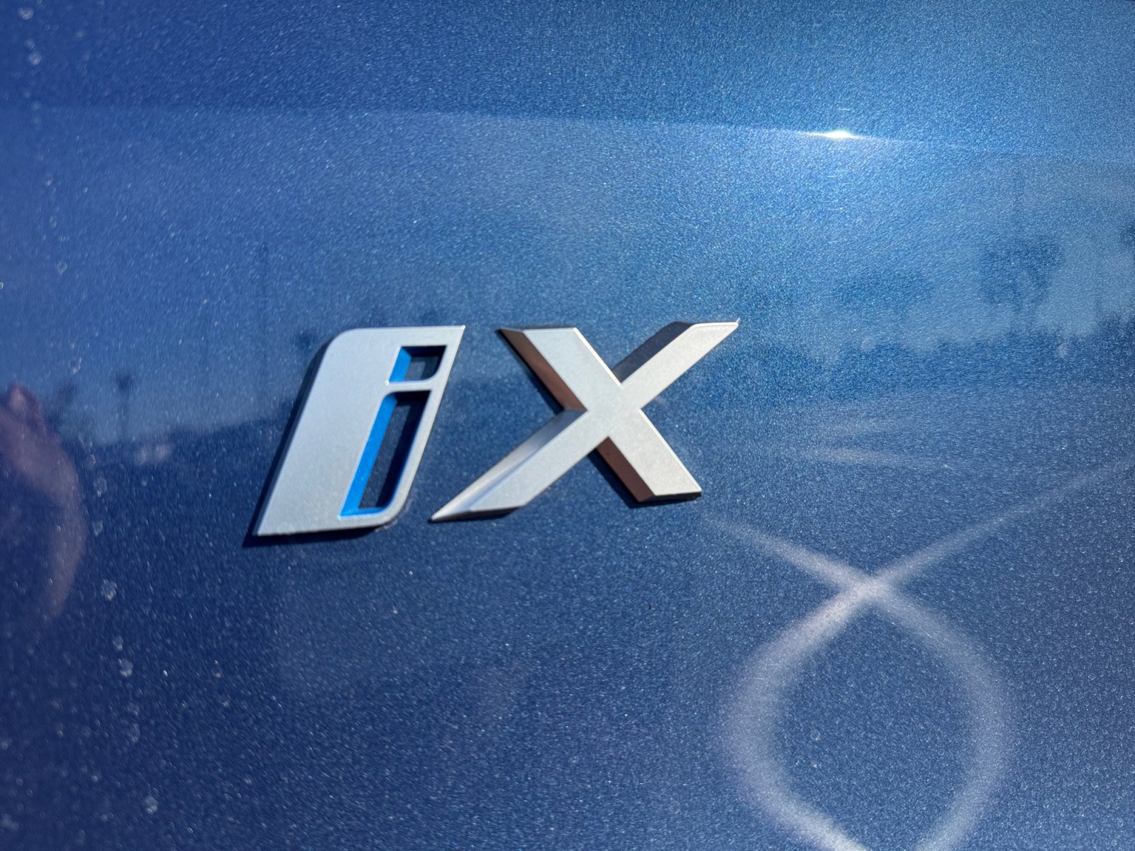 Used 2024 BMW iX xDrive50 w/ Premium Package image 23