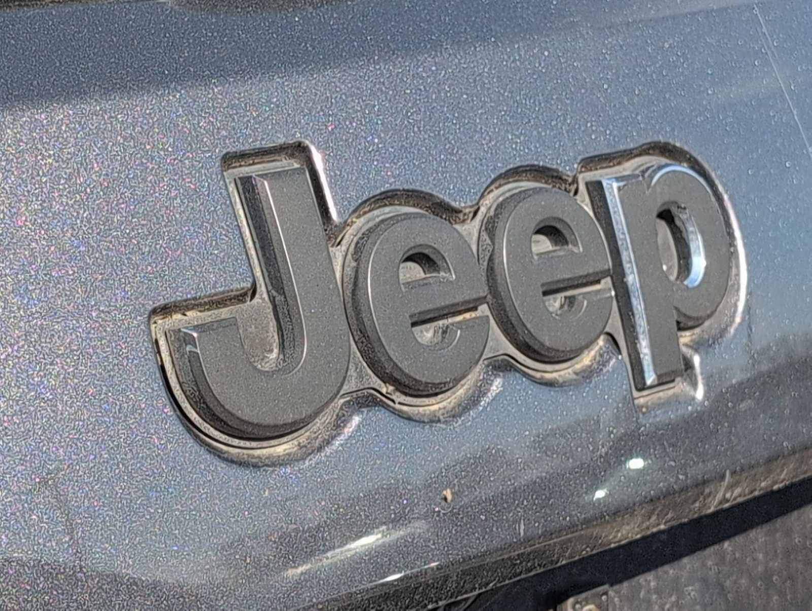 Used 2015 Jeep Grand Cherokee Limited image 12