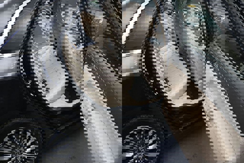 Used 2019 Lincoln MKZ Premiere FWD image 12