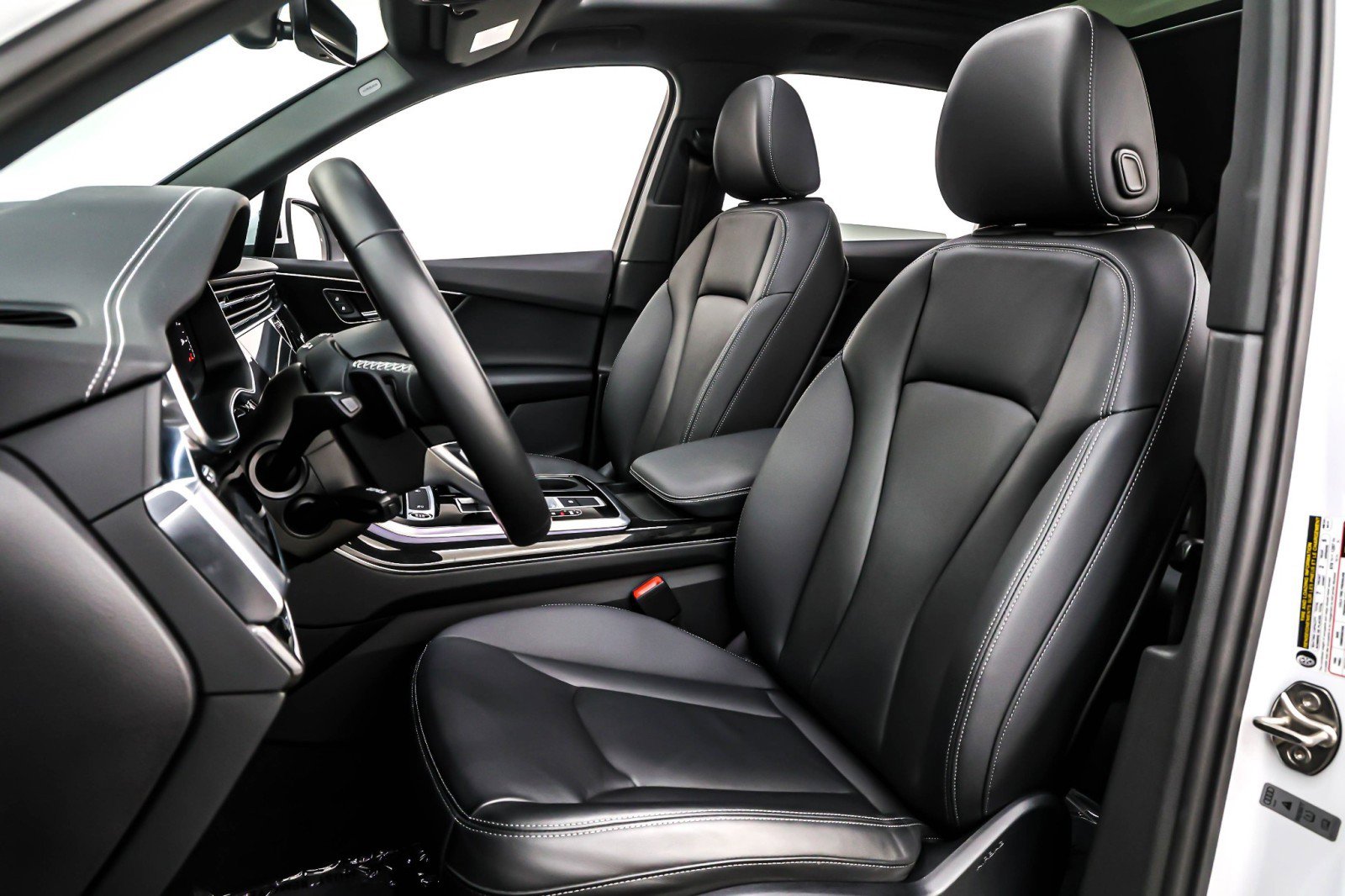 Used 2025 Audi Q7 2.0T Premium w/ Convenience Package image 18