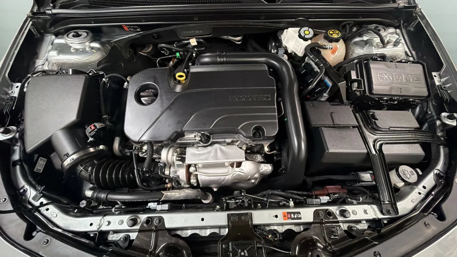 Used 2023 Chevrolet Malibu LS FWD image 23