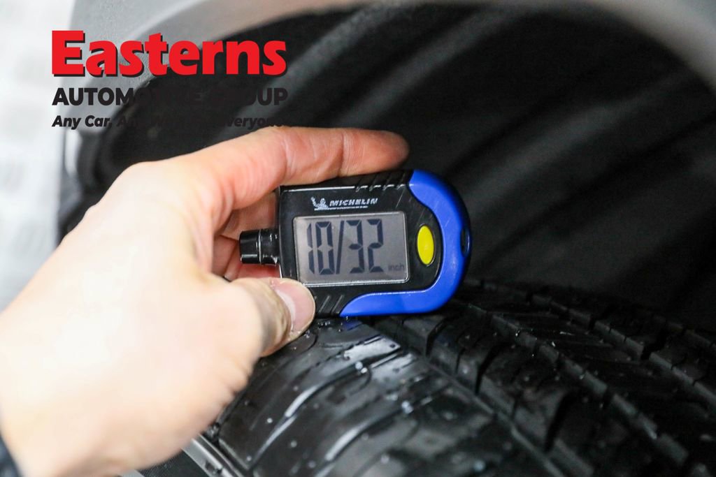 Used 2021 Toyota RAV4 LE image 26