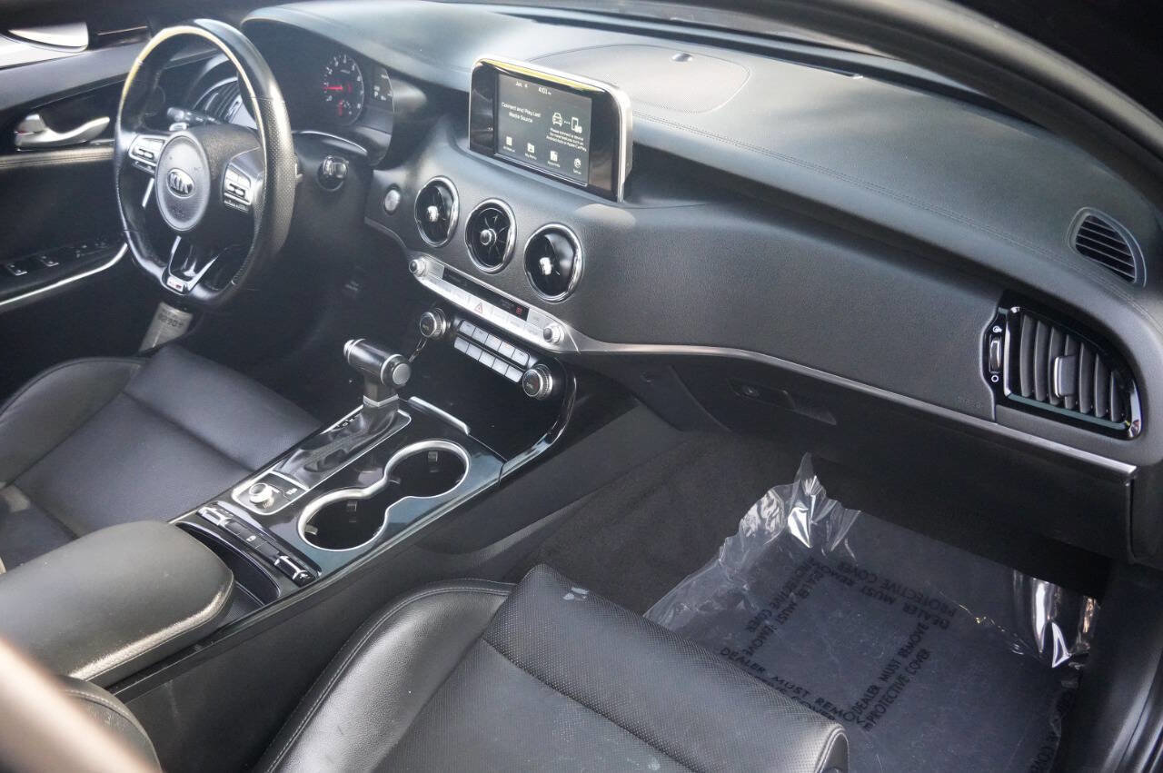 Used 2021 Kia Stinger GT-Line image 21