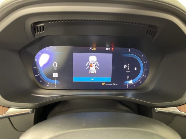 Used 2023 Volvo XC60 B5 Ultimate w/ Climate Package image 23