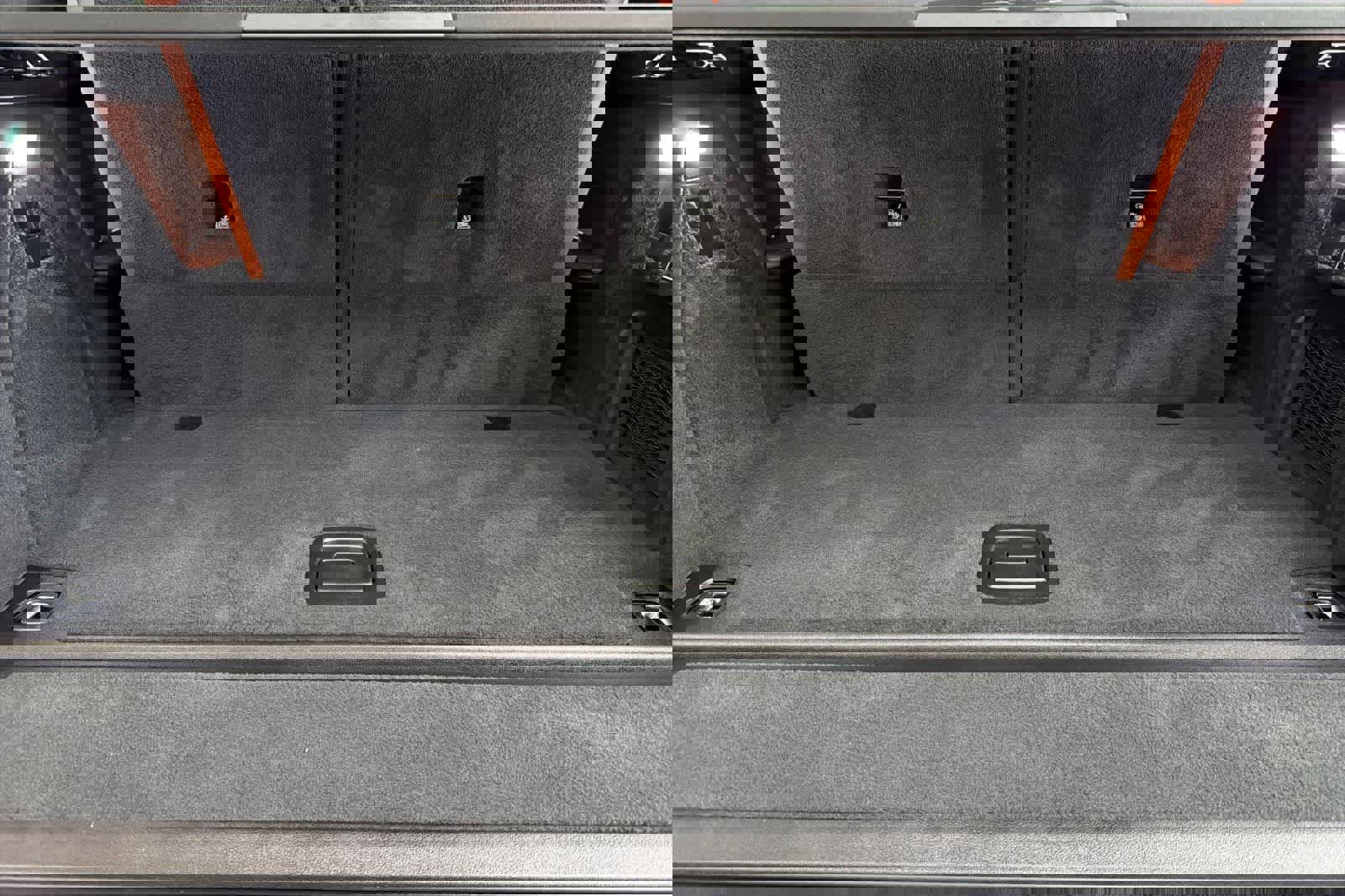 Certified 2024 BMW X7 xDrive40i w/ M Sport Package image 15