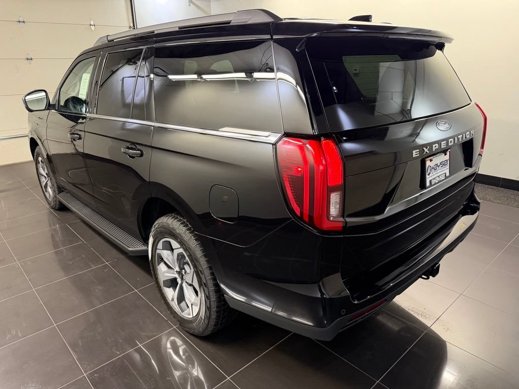 New 2027 Ford Expedition Active AWD/4WD image 4