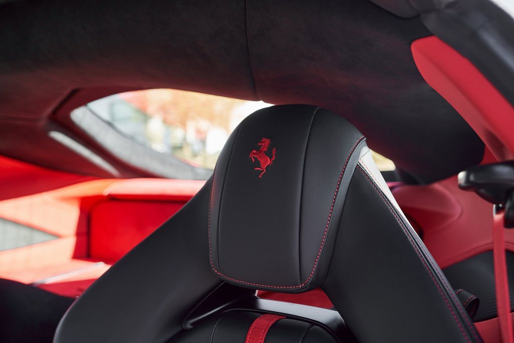 Used 2018 Ferrari 812 Superfast image 47