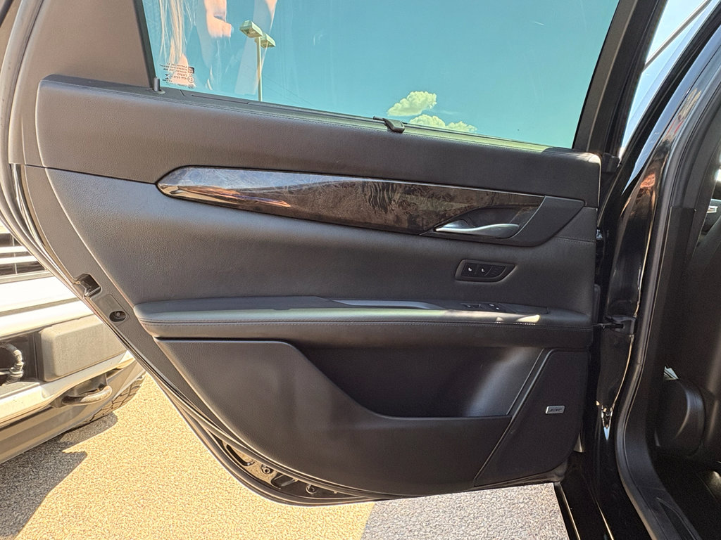 Used 2018 Cadillac CT6 Luxury AWD/4WD image 11