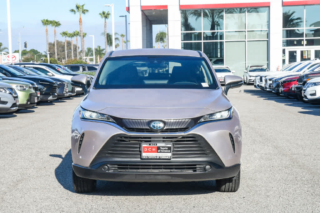 Used 2021 Toyota Venza LE AWD/4WD image 2