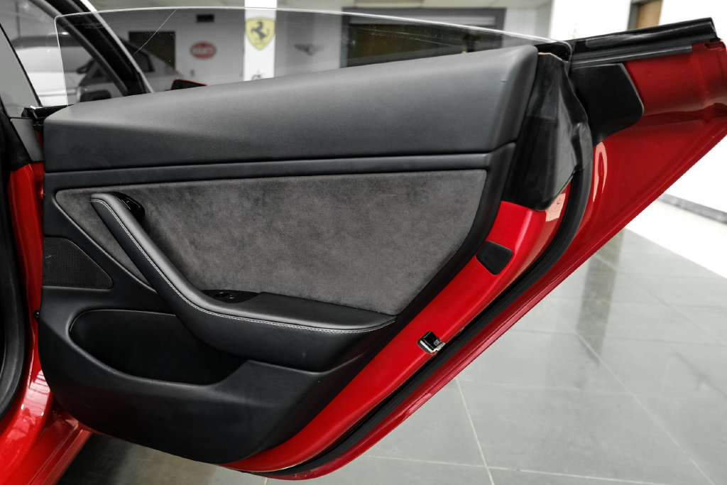 Used 2018 Tesla Model 3 Long Range RWD image 40