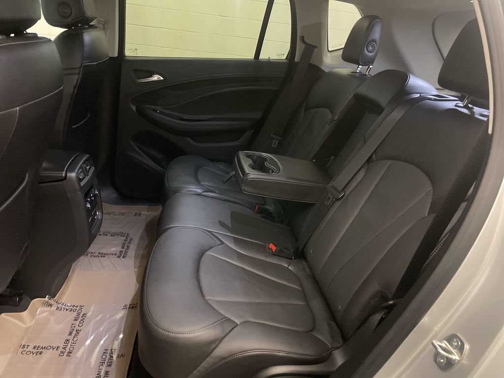 Used 2019 Buick Envision Essence FWD image 18