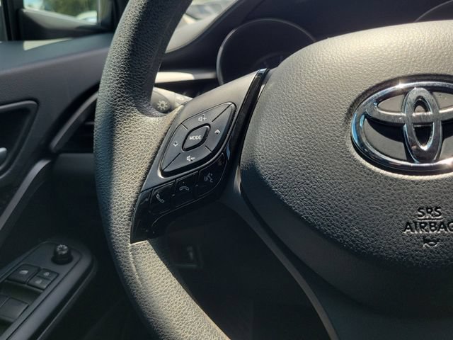 Used 2021 Toyota C-HR LE FWD image 18