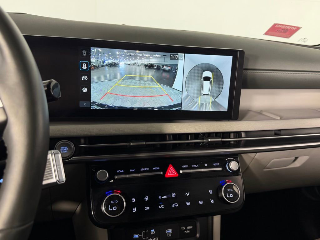 Used 2025 Hyundai Tucson Limited image 12