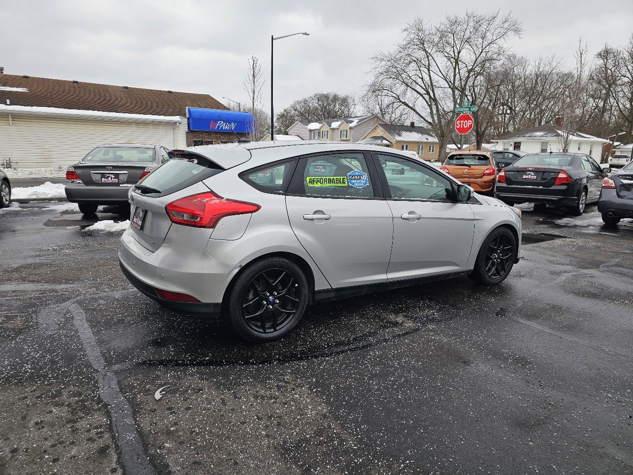 Used 2016 Ford Focus SE w/ Equipment Group 201A image 9