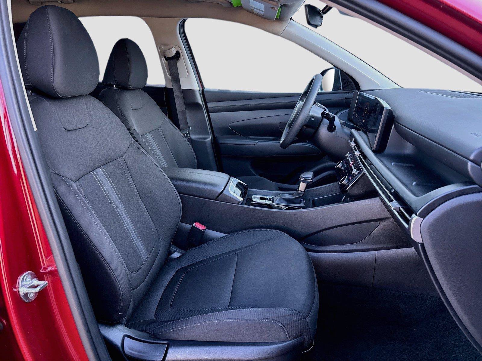 Certified 2025 Hyundai Tucson SEL AWD/4WD image 27
