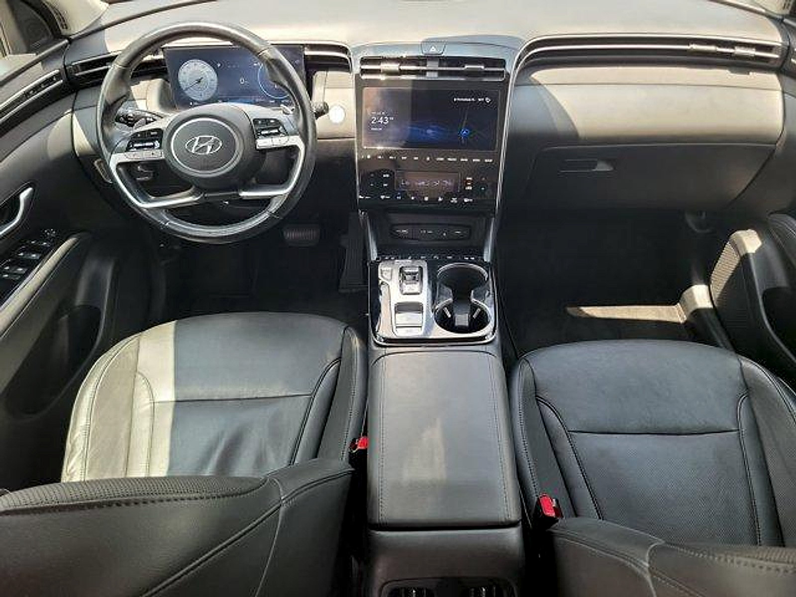 Certified 2024 Hyundai Tucson Limited FWD image 17