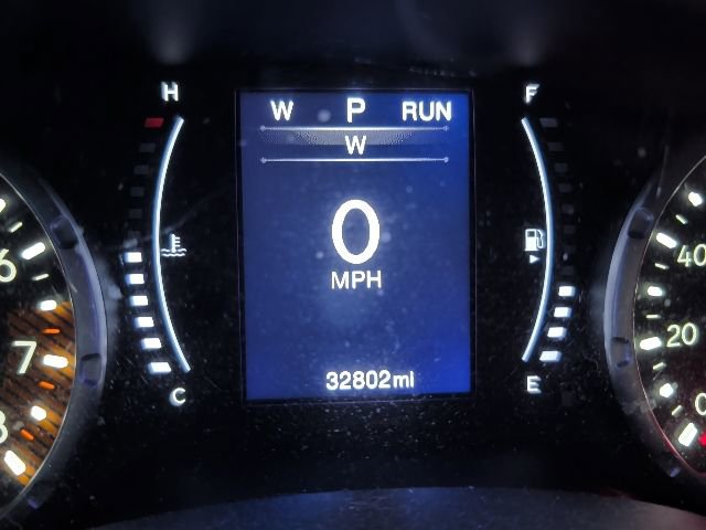 Used 2020 Jeep Renegade Latitude w/ Cold Weather Group image 15