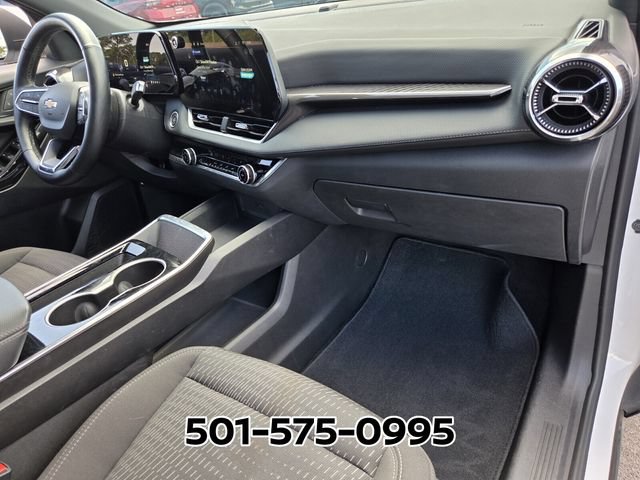 Used 2025 Chevrolet Equinox LT FWD image 16