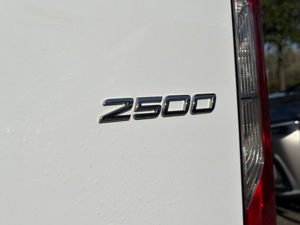 Used 2025 Mercedes-Benz Sprinter 2500 image 13