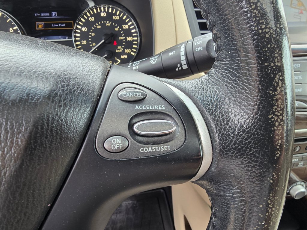 Used 2016 Nissan Pathfinder Platinum AWD/4WD image 8