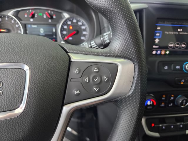 Used 2024 GMC Terrain SLE w/ Driver Convenience Package FWD image 31