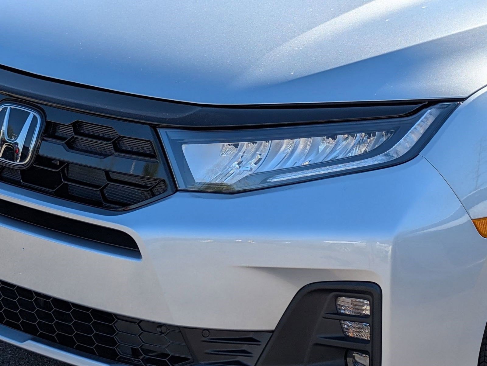 New 2026 Honda Odyssey Touring image 11