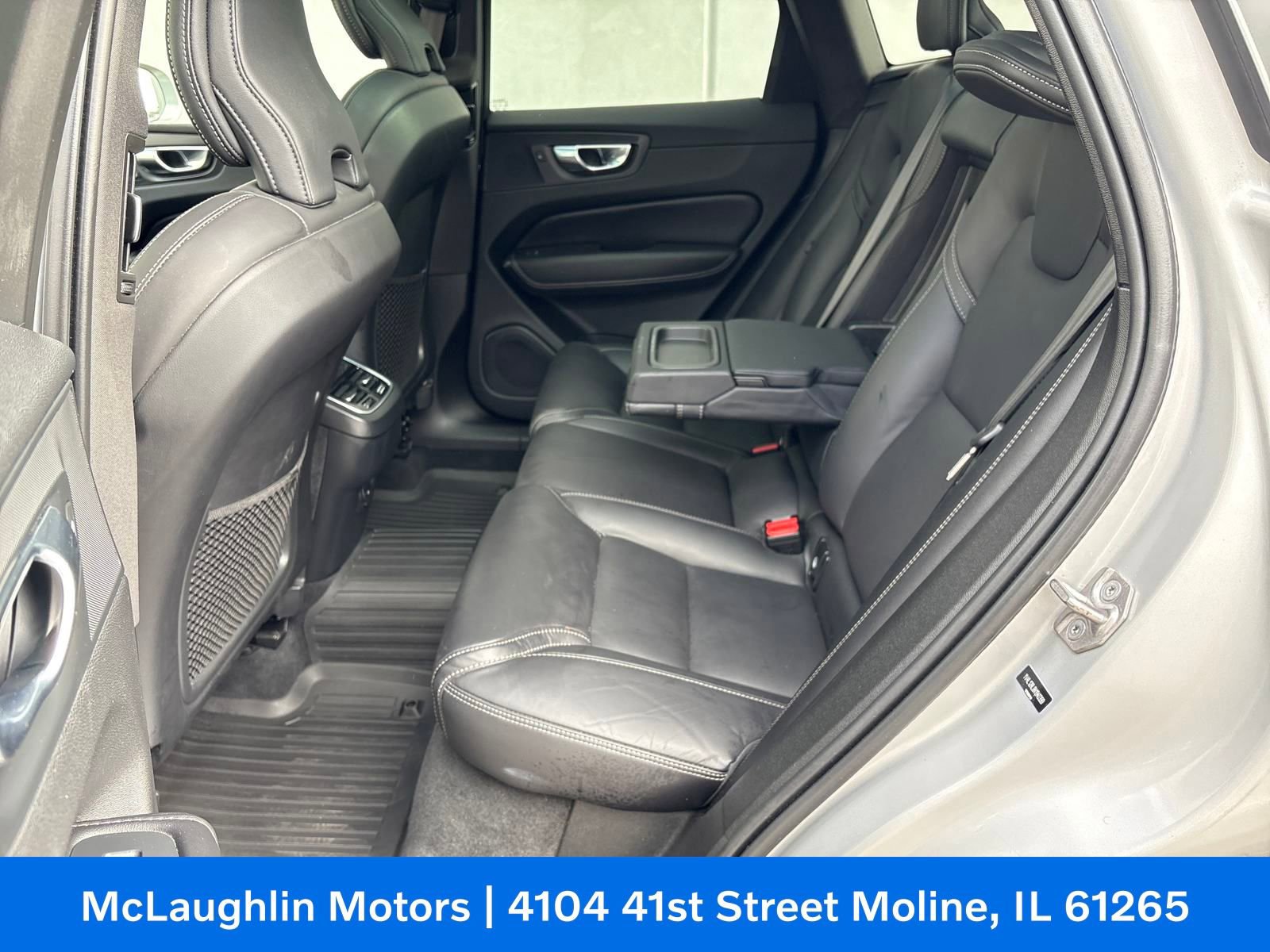 Certified 2022 Volvo XC60 B5 Inscription w/ Climate Package image 29